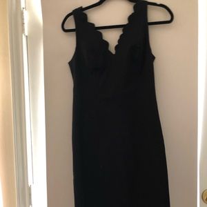 Black scallop neckline party dress